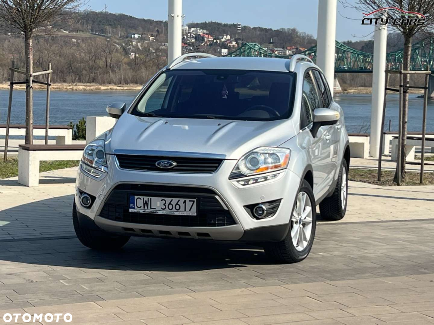Ford Kuga - 2