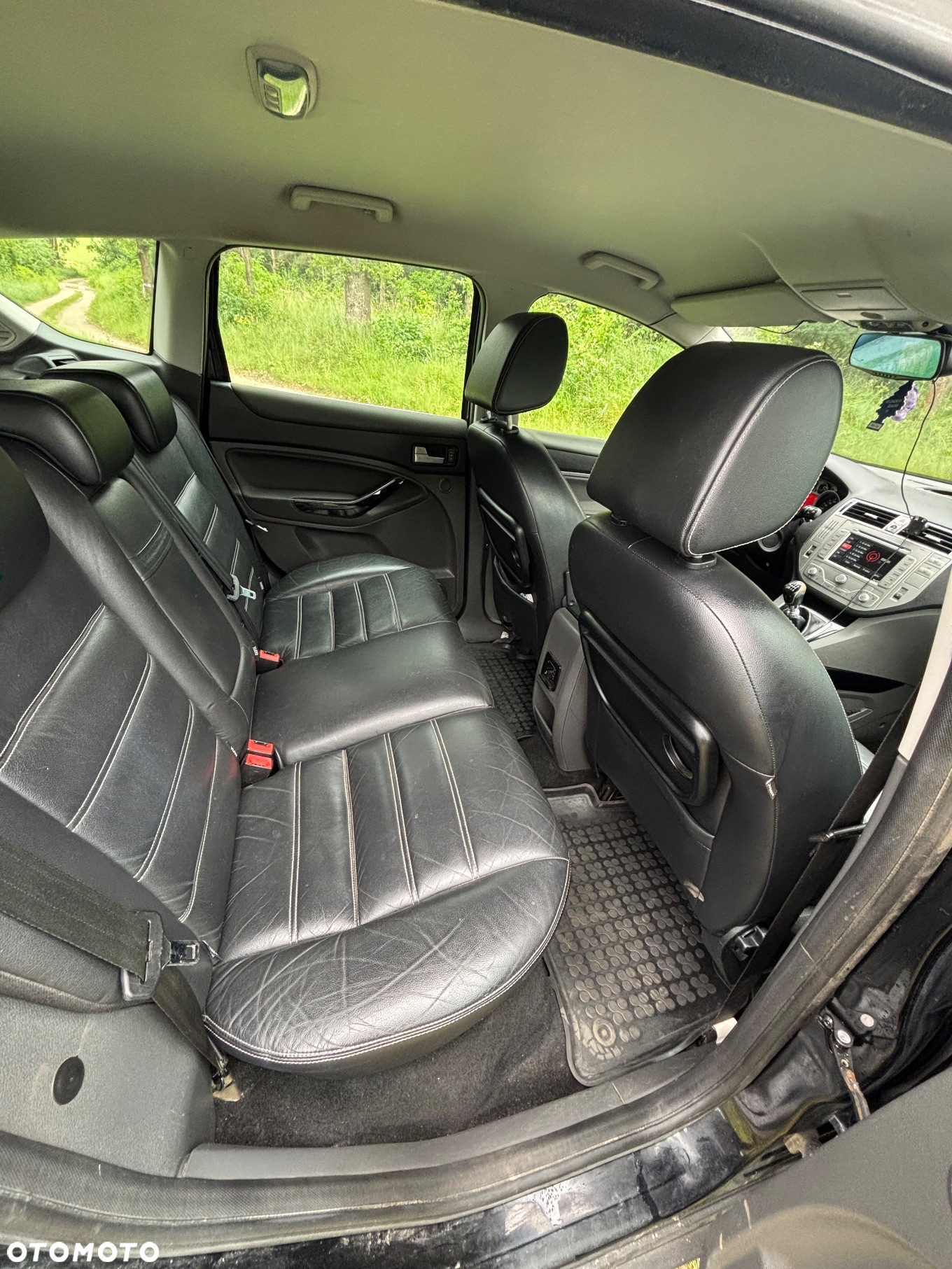 Ford Kuga - 13