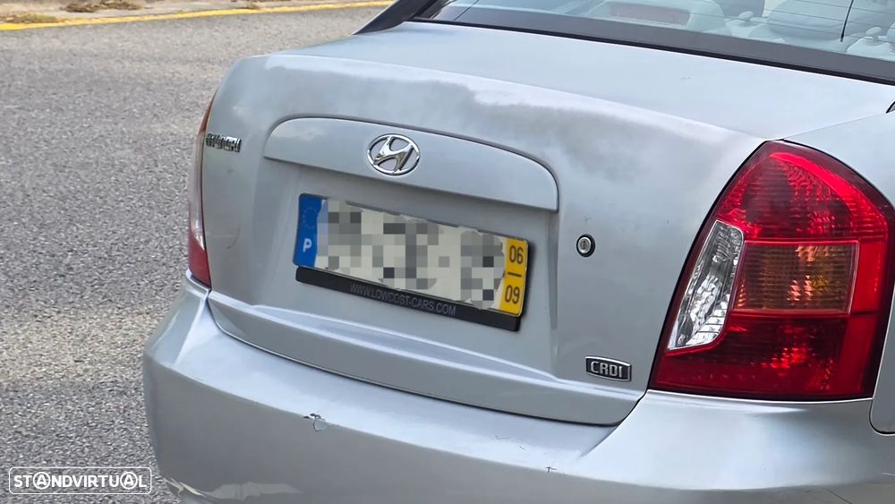 Hyundai Accent - 4
