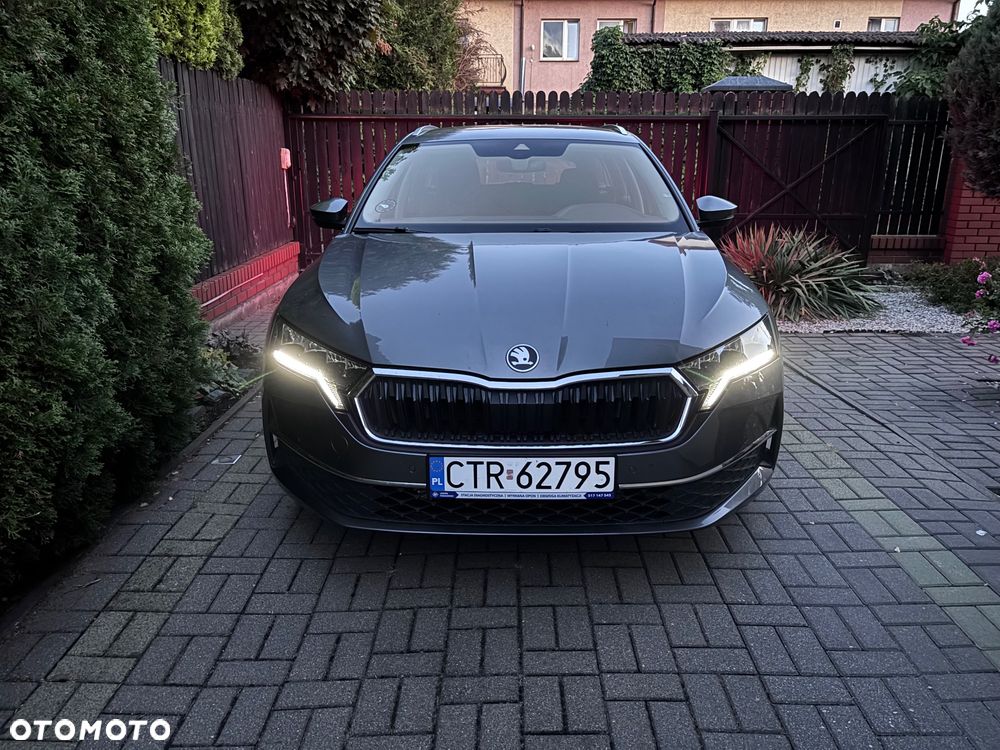 Skoda Octavia 1.5 TSI mHEV Selection DSG - 8
