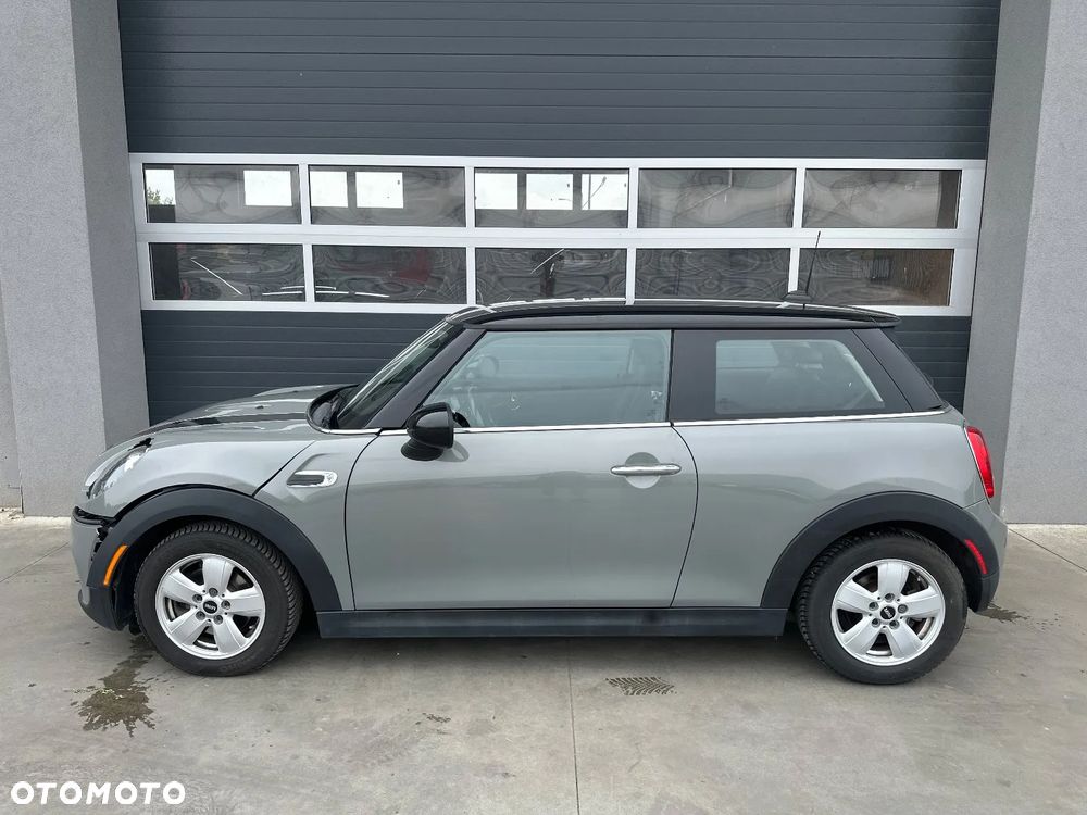MINI Cooper Standard - 1