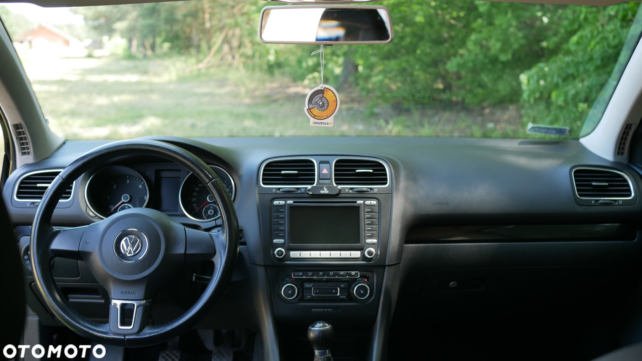Volkswagen Golf 2.0 TDI DPF Comfortline - 8