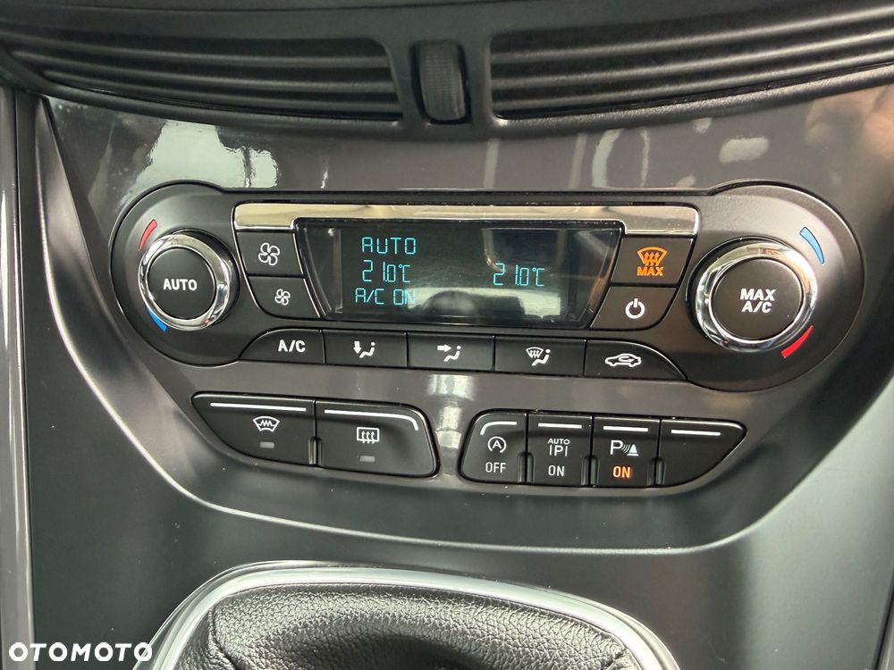 Ford Kuga 1.5 EcoBoost FWD Titanium ASS GPF - 11