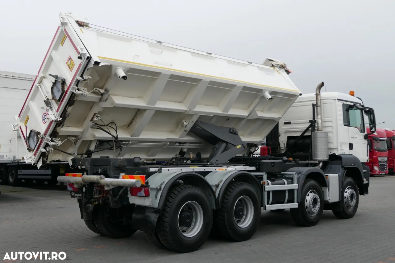 MAN TGS 35.420 / 8x4 / BASCULANTE / HYDROBOARD / EURO 6 / 2018 - 10