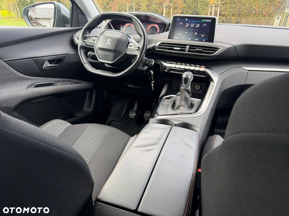 Peugeot 3008 - 12