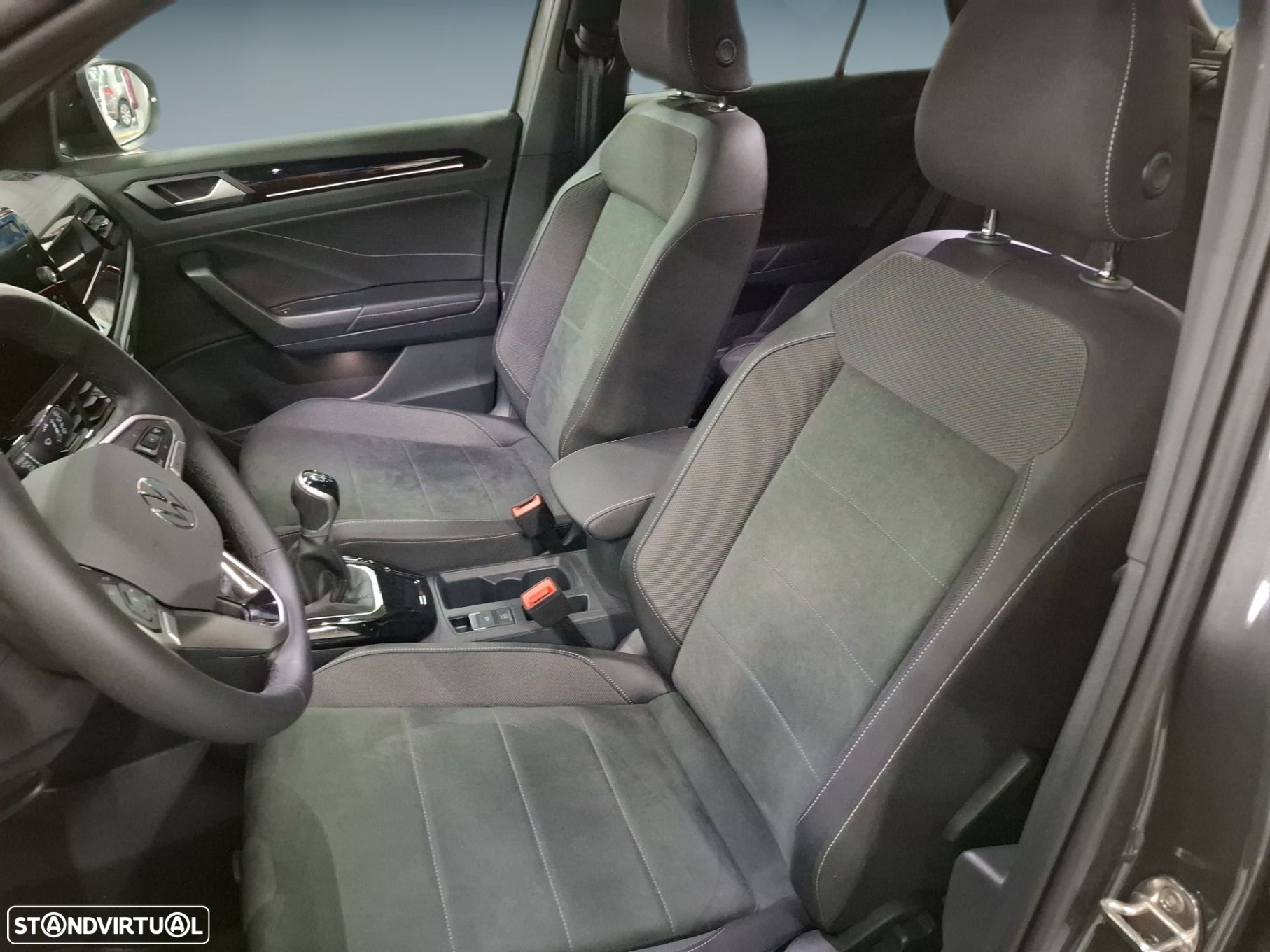 VW T-Roc 1.0 TSI Urban - 11