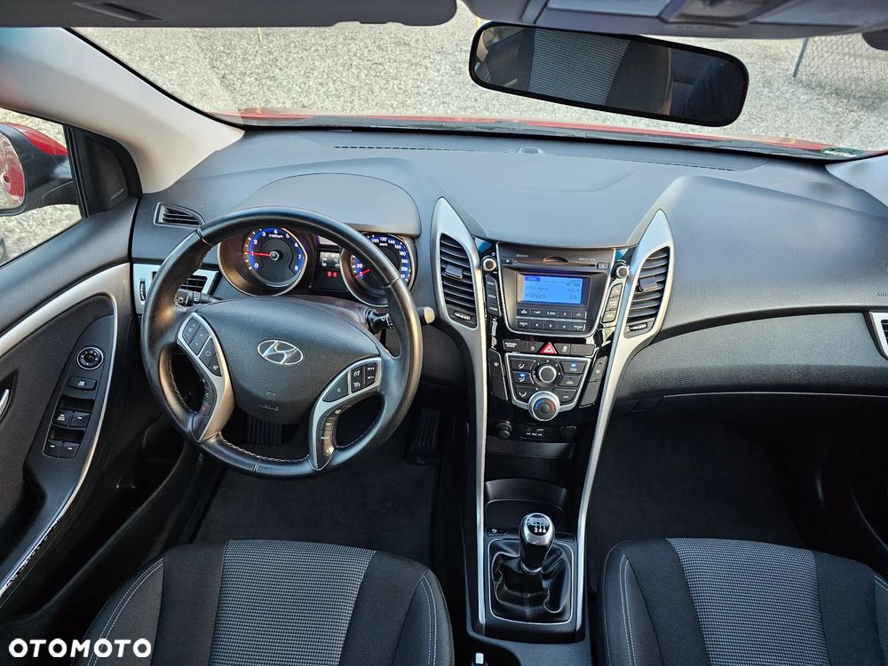 Hyundai i30 blue 1.6 GDI Style - 13