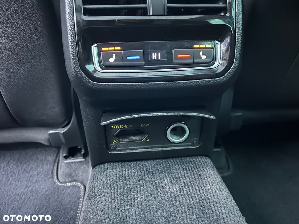 Volkswagen Passat 2.0 TDI SCR 4Motion DSG Alltrack - 24