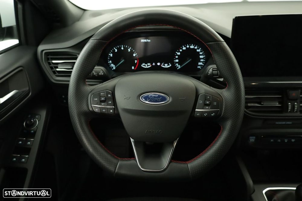 Ford Focus 1.0 EcoBoost MHEV ST-Line - 15