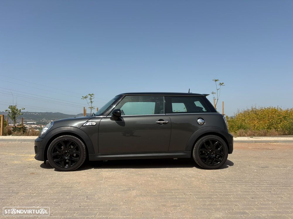 MINI 3 Portas Cooper S — fotografia 4