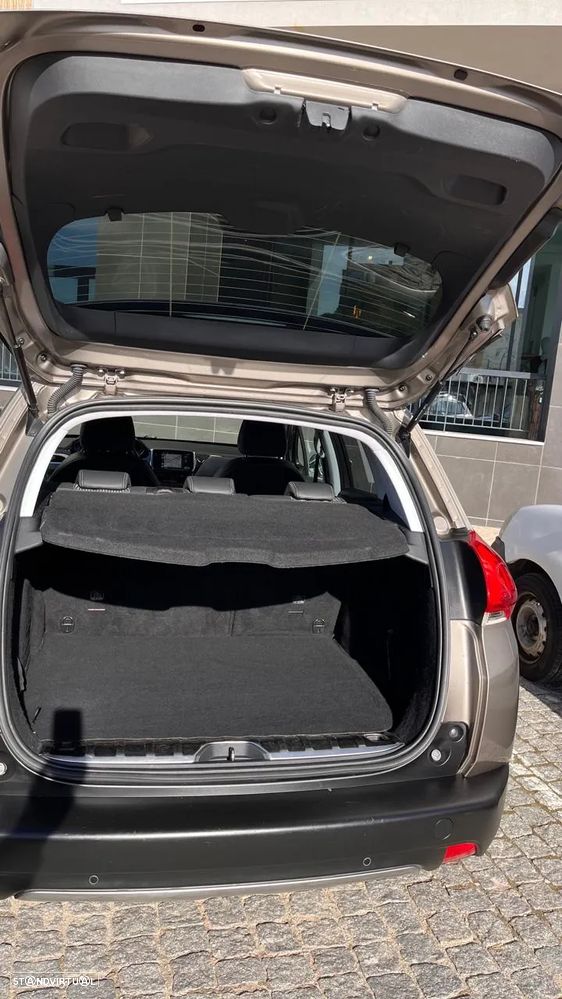 Peugeot 2008 1.2 PureTech Allure - 25