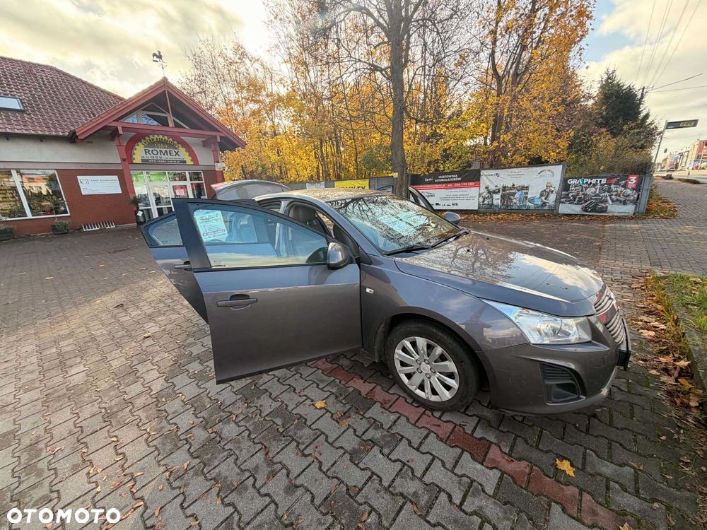 Chevrolet Cruze - 3