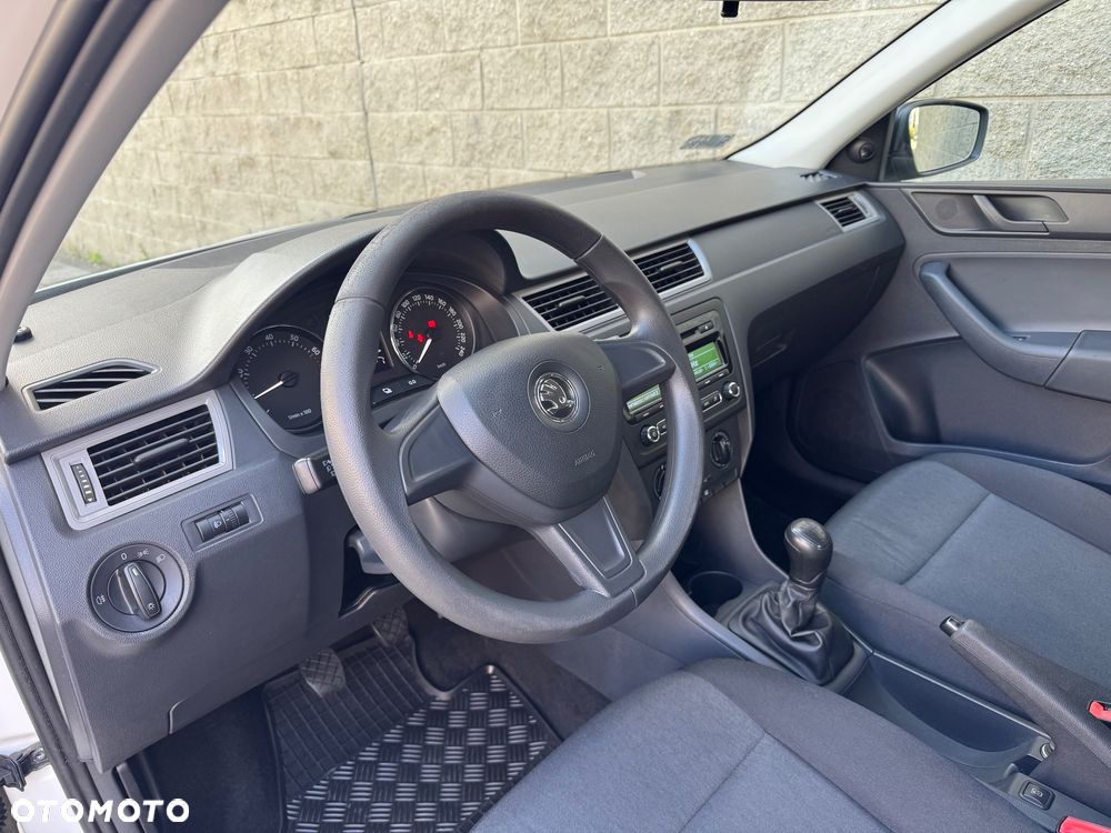 Skoda RAPID 1.2 Active - 16