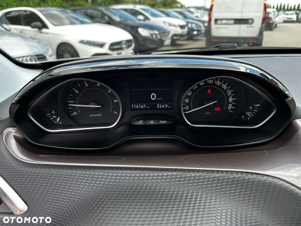 Peugeot 2008 - 10