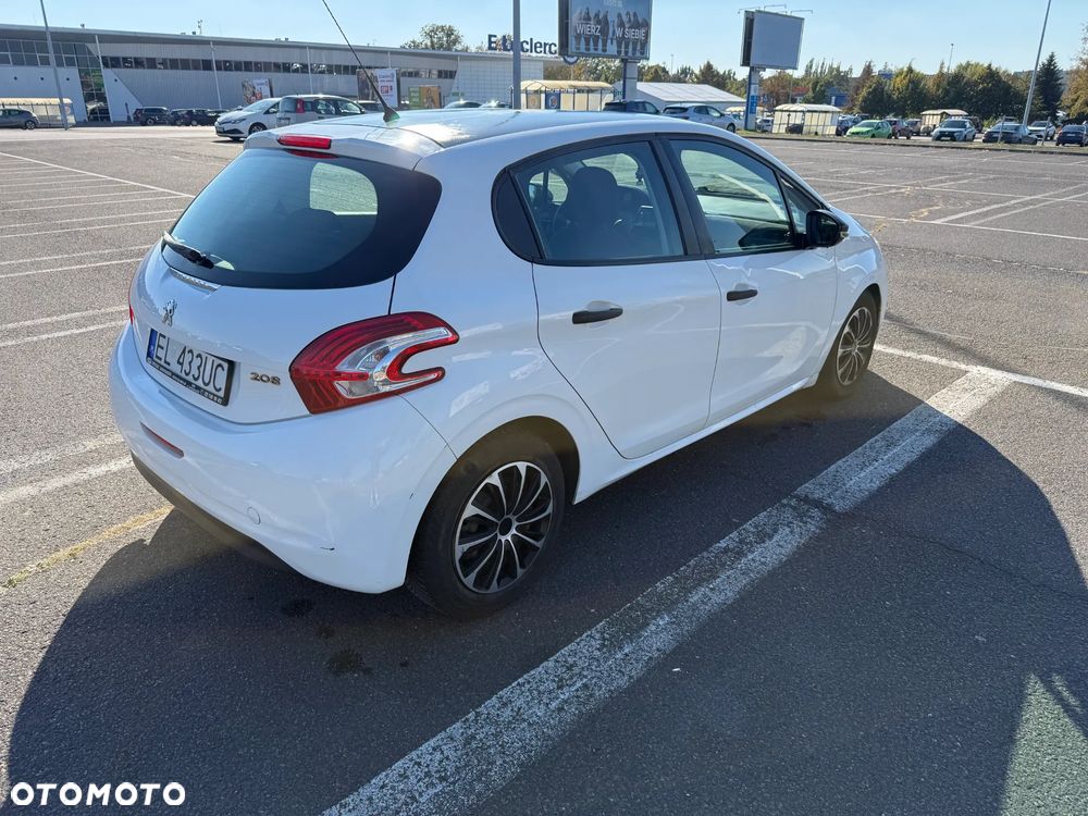 Peugeot 208 2013 photo 5