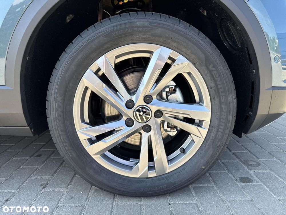 Volkswagen T-Roc - 19