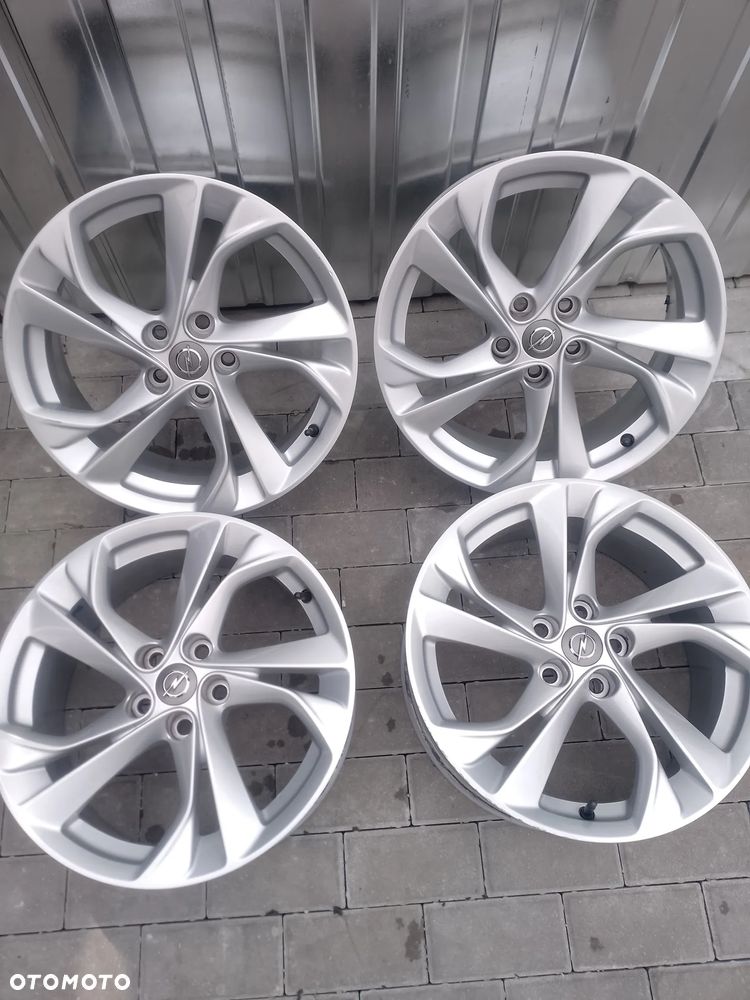 Felgi aluminiowe 17" Opel Astra K - 9