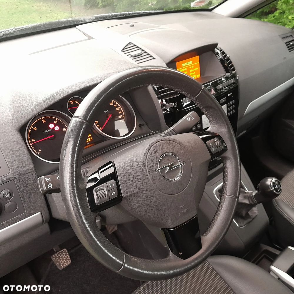 Opel Zafira 1.7 CDTI Cosmo - 9