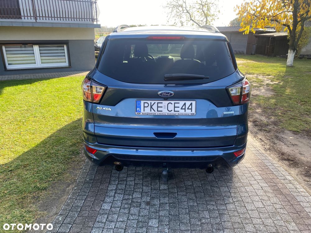 Ford Kuga 1.5 EcoBoost 2x4 ST-Line - 11