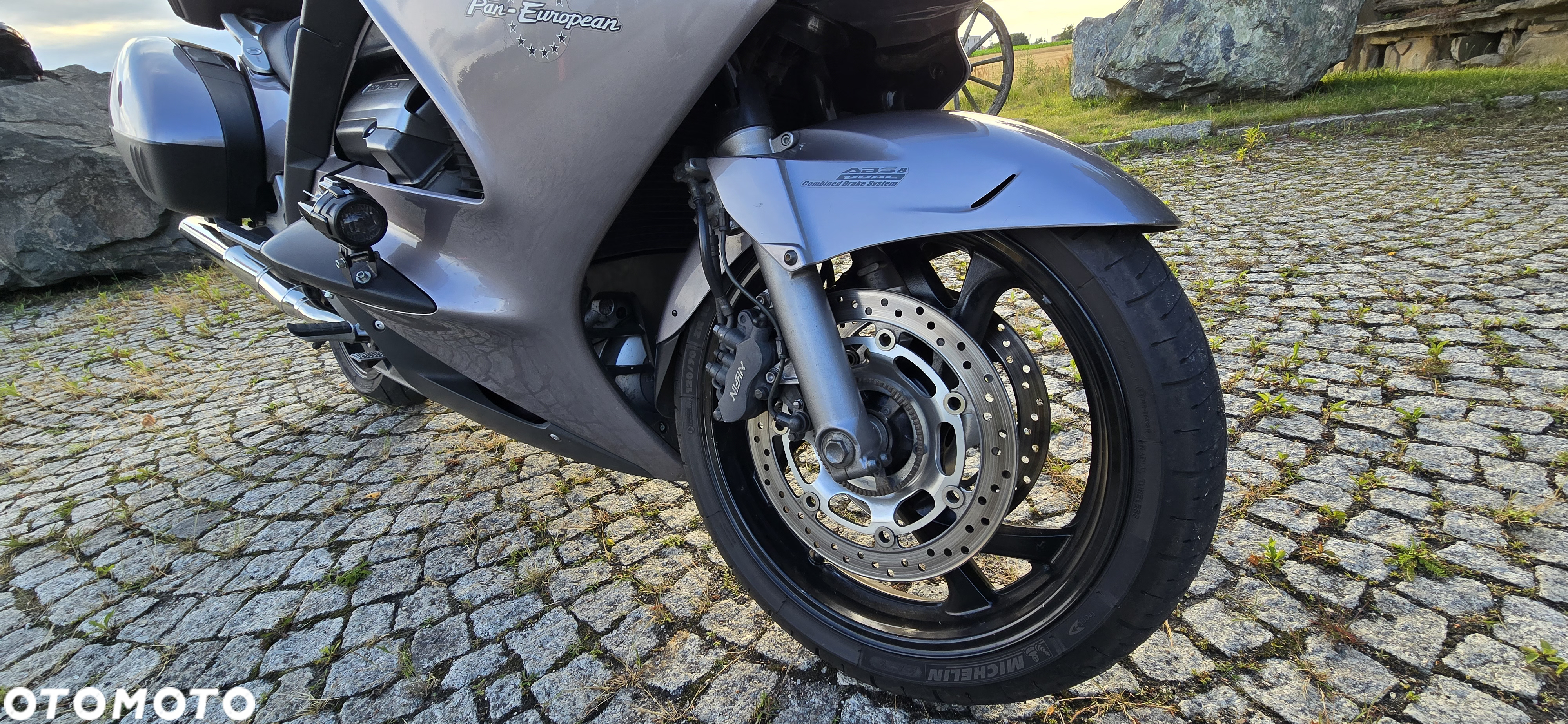 Honda ST - 8