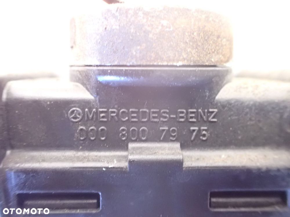 SIŁOWNIK ZAMKA PRAWY TYŁ MERCEDES - BENZ W124 E300 2.3 0008007975 - 4