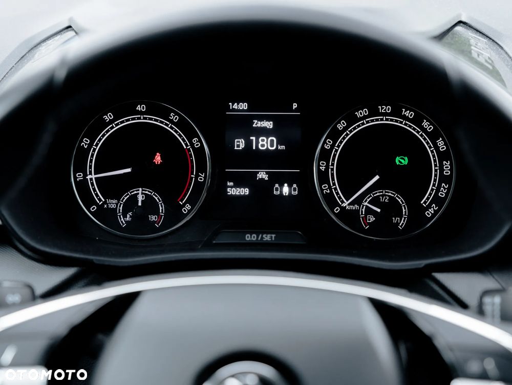 Skoda Fabia 1.0 TSI Ambition DSG - 17
