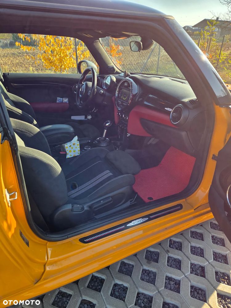 MINI John Cooper Works - 9