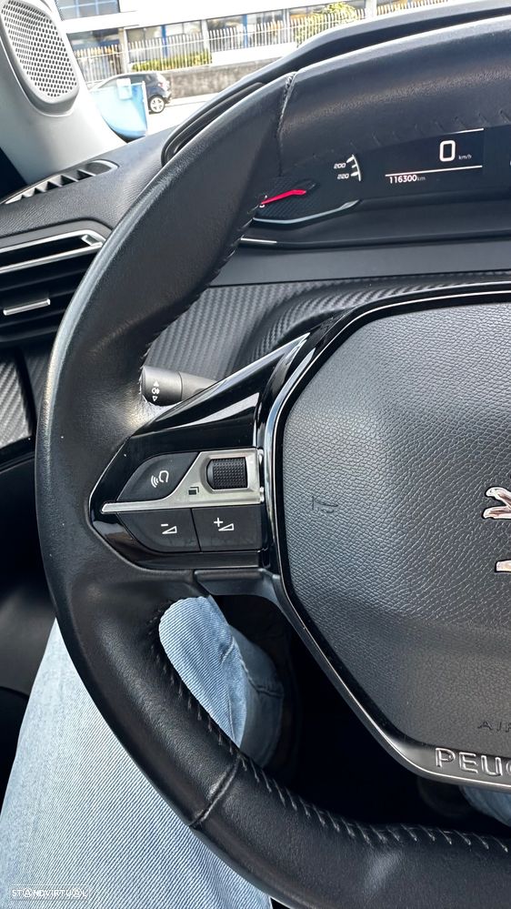 Peugeot 2008 1.5 BlueHDi Allure - 28