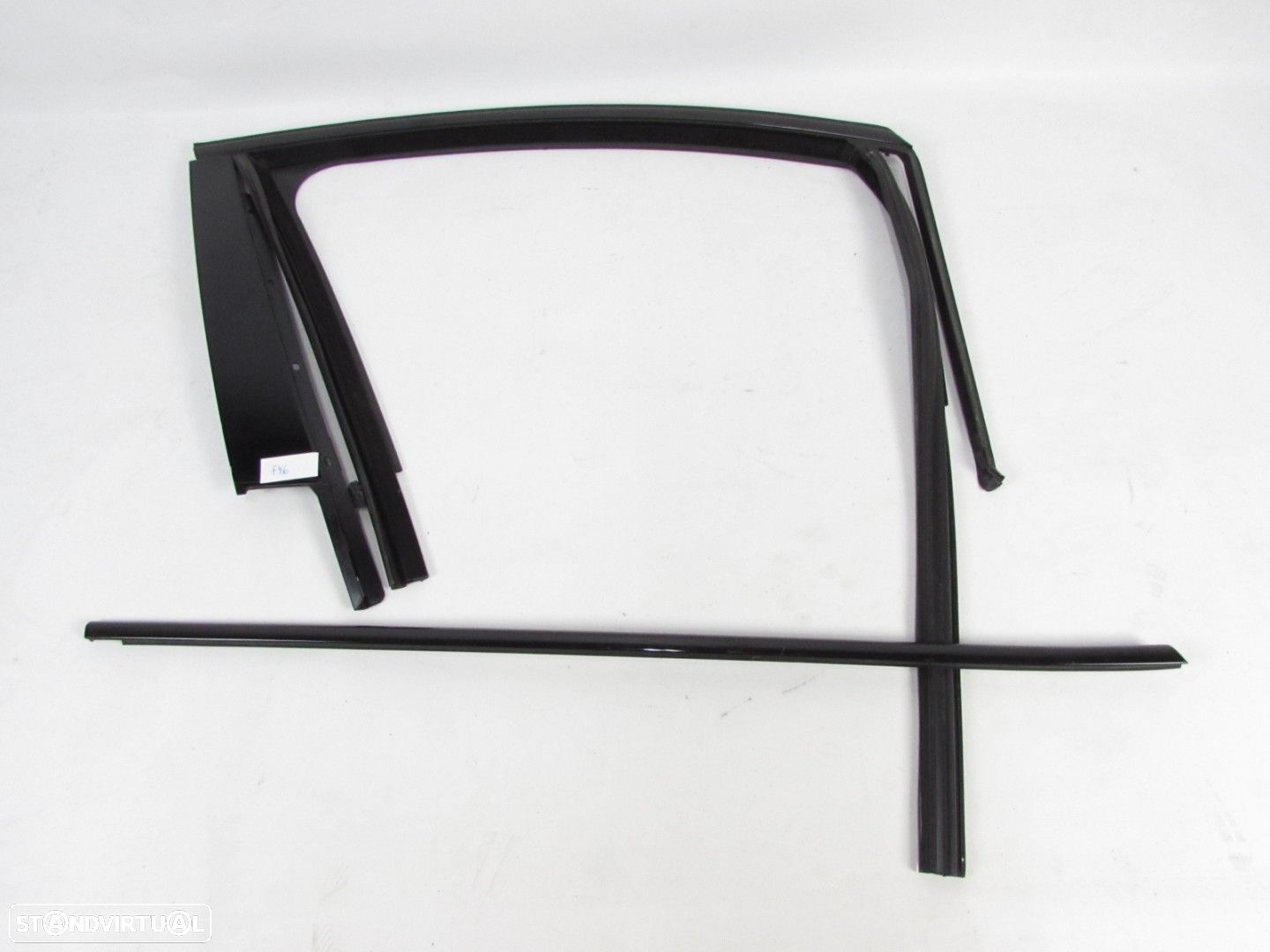 Conjunto Frisos Porta Direito/Frente/Exterior Seminovo/ Original BMW 2 Gran Tour... - 1
