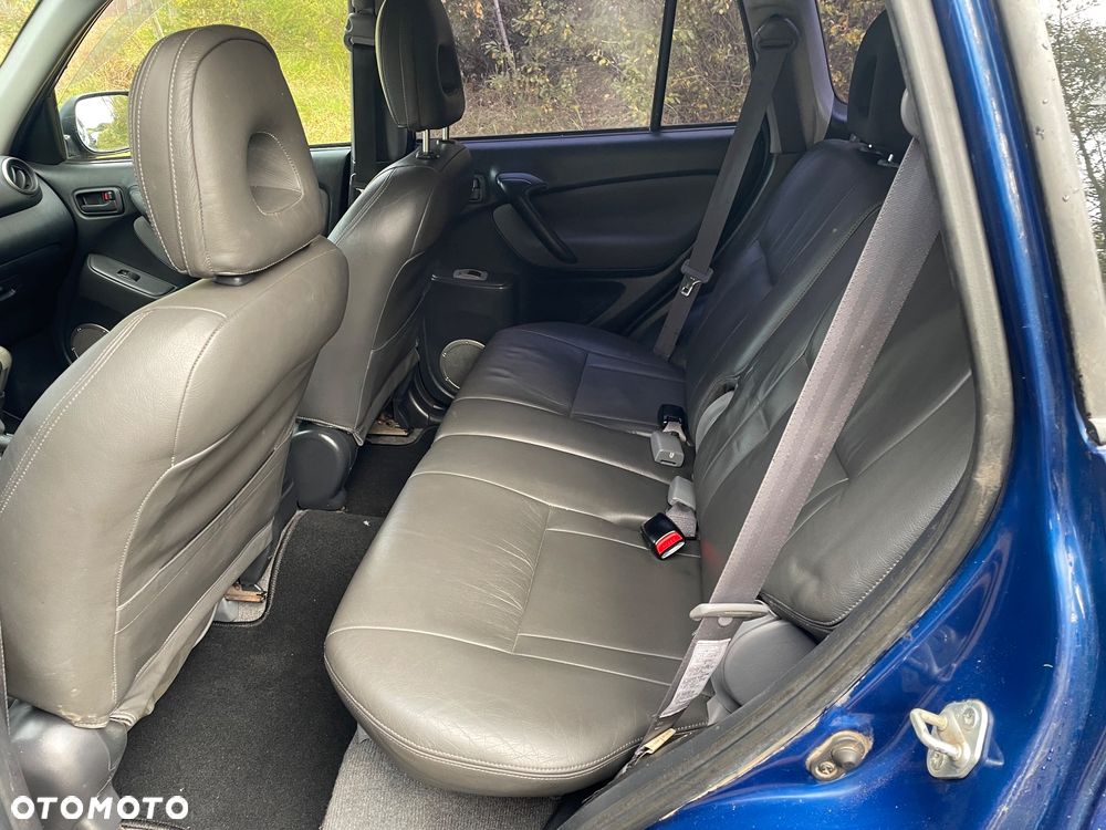 Toyota RAV4 - 17