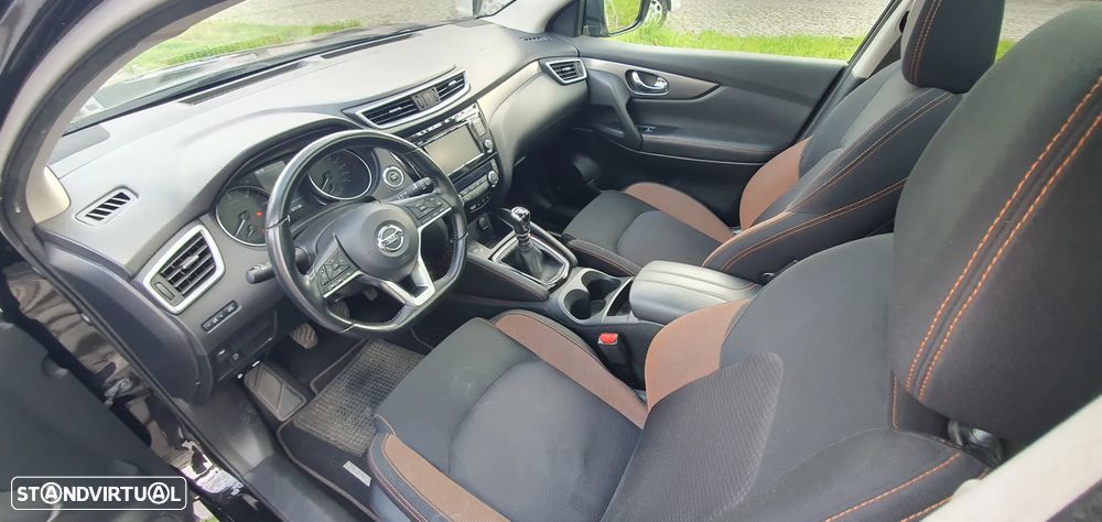 Nissan Qashqai 1.5 dCi N-Motion - 6