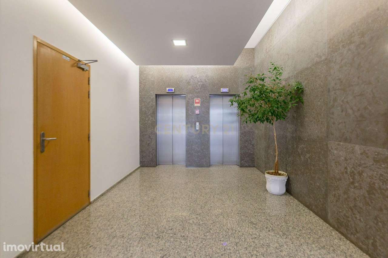 Escritório de luxo com excelente localização, dimensão e rentabilidade - Grande imagem: 5/25