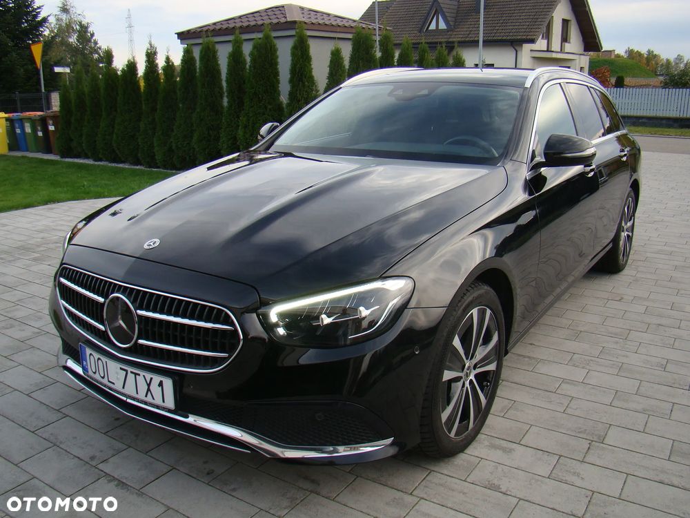 Mercedes-Benz E-Class 2022 photo 3