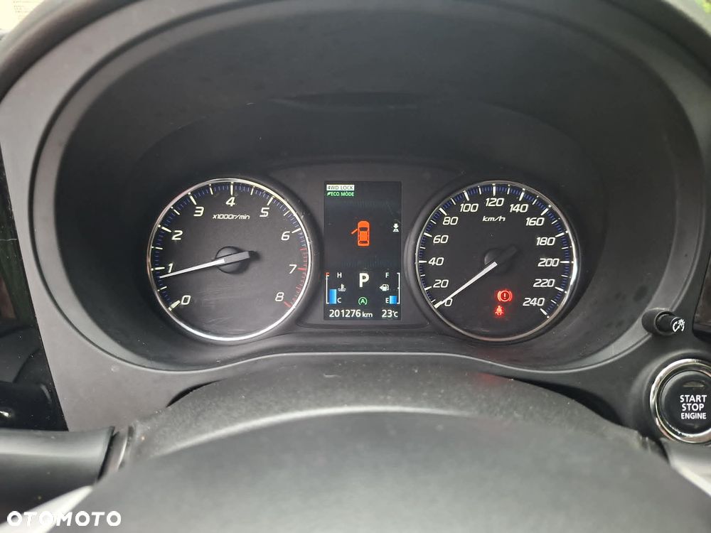 Mitsubishi Outlander 2.0 Intense CVT - 12