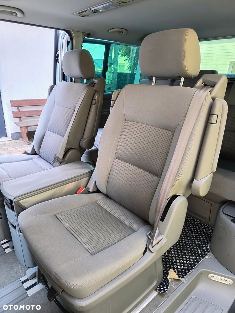 Volkswagen Transporter - 8