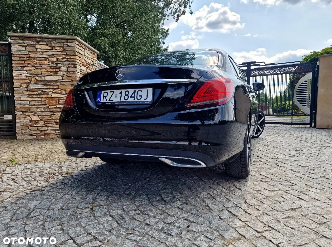 Mercedes-Benz Klasa C 180 9G-TRONIC - 13