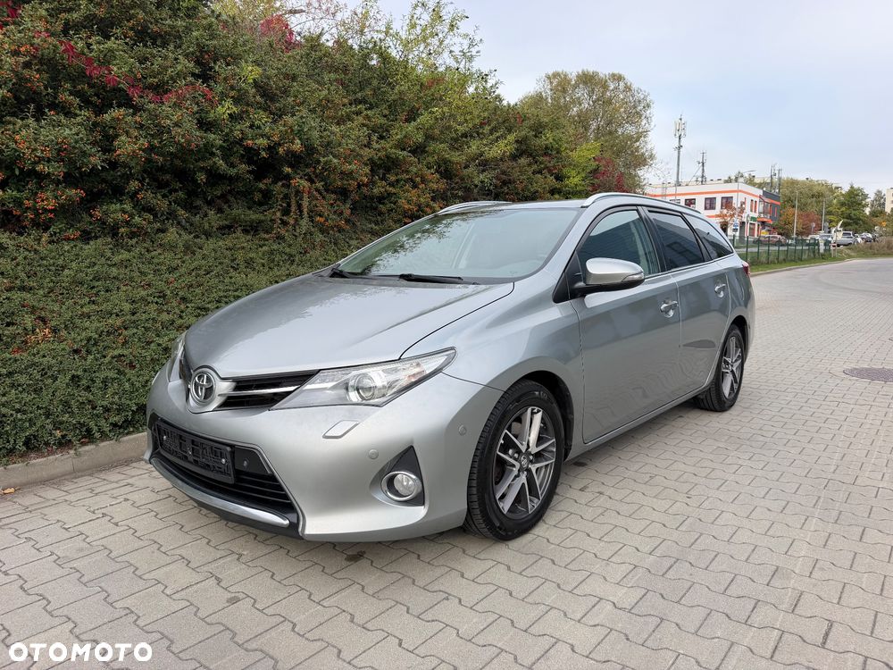 Toyota Auris 2.0 D-4D Premium Comfort - 7