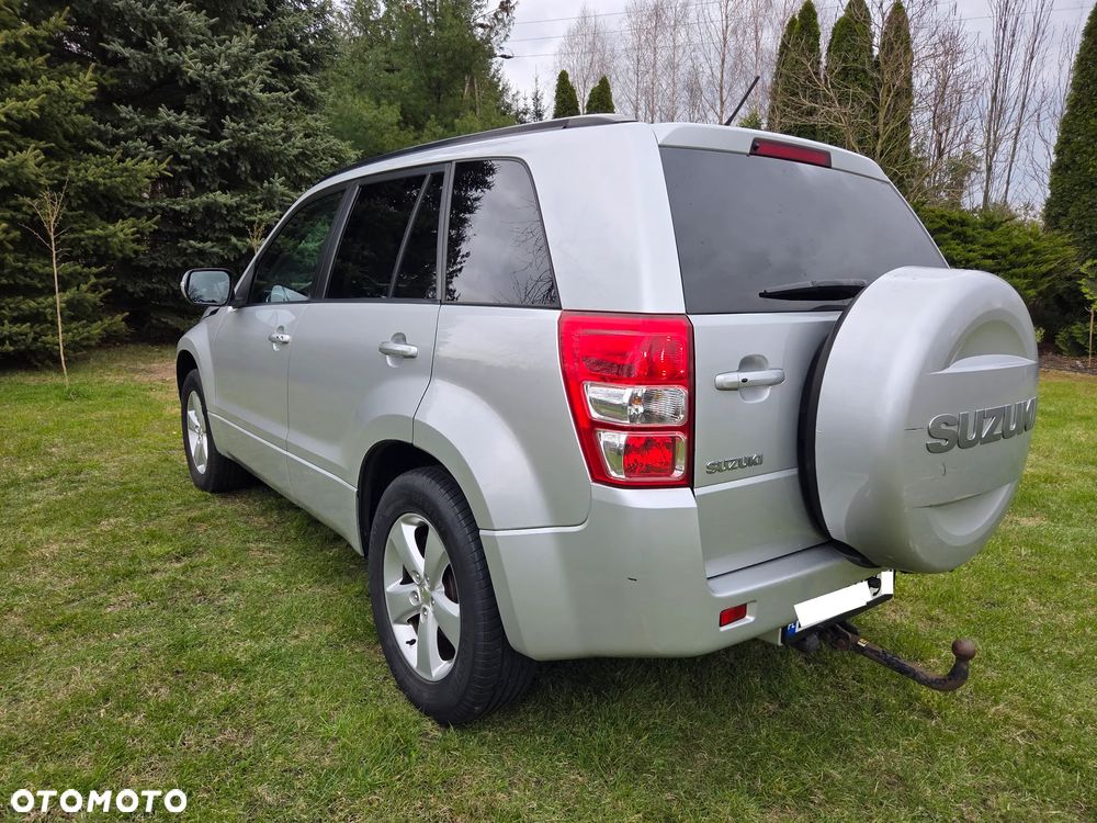 Suzuki Grand Vitara 2.4 Premium EU5 - 5