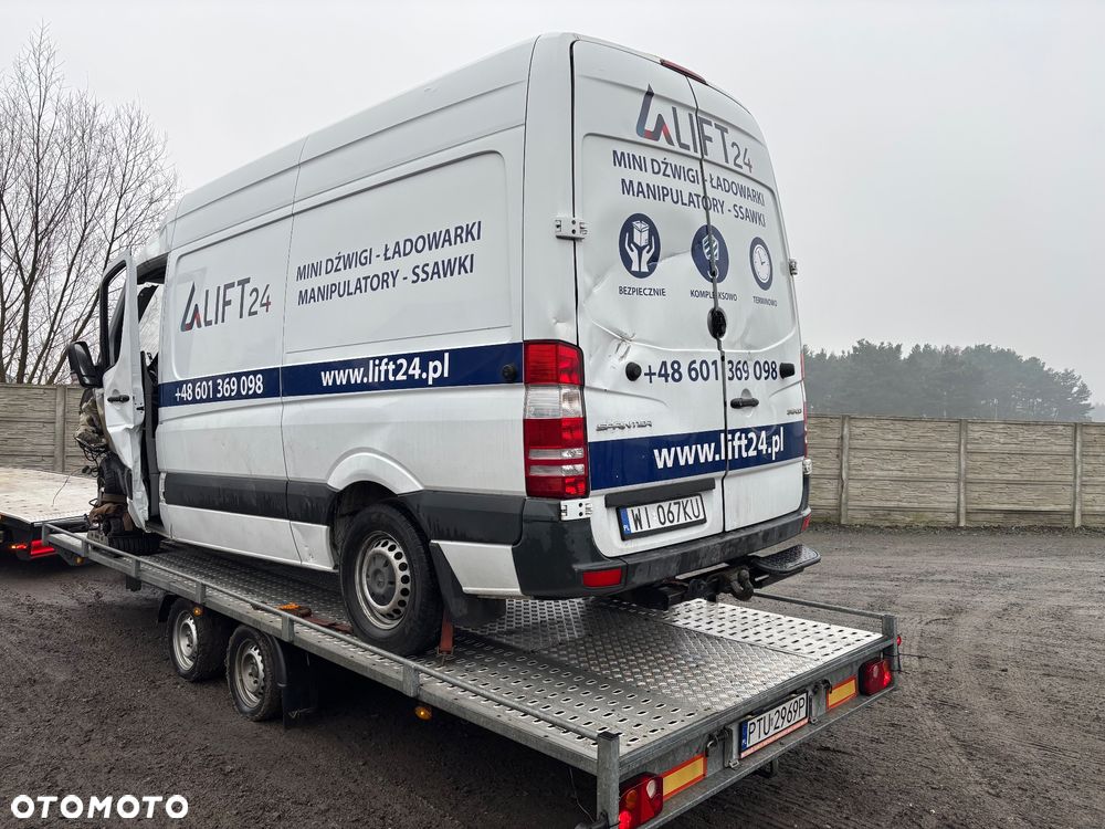 Mercedes-Benz Sprinter - 2
