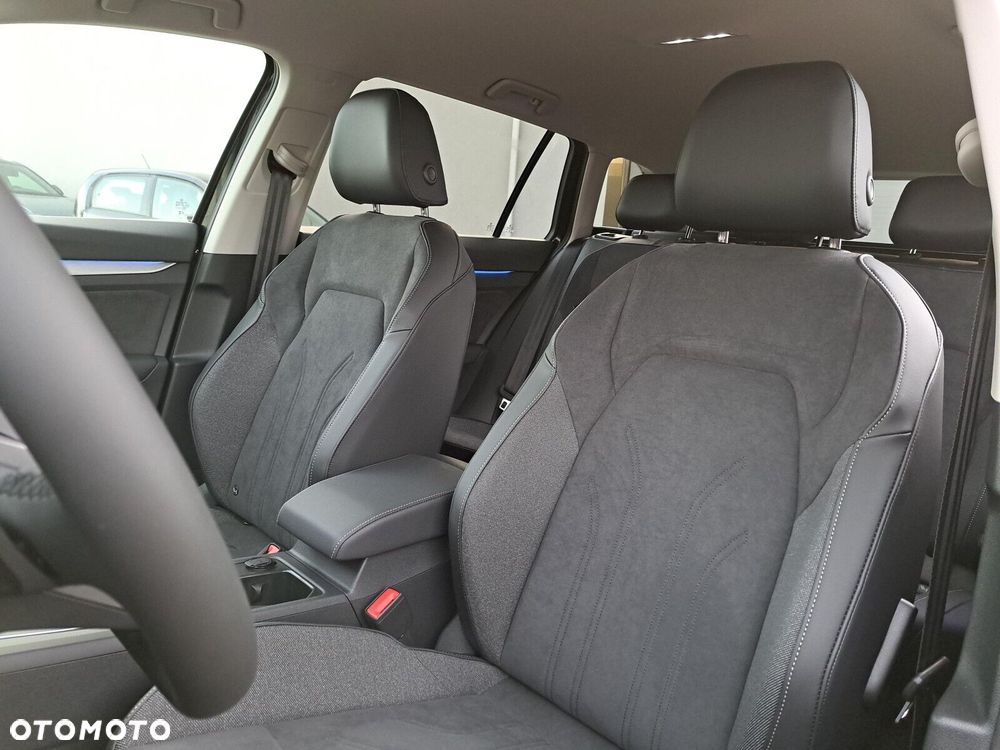 Volkswagen Golf - 11