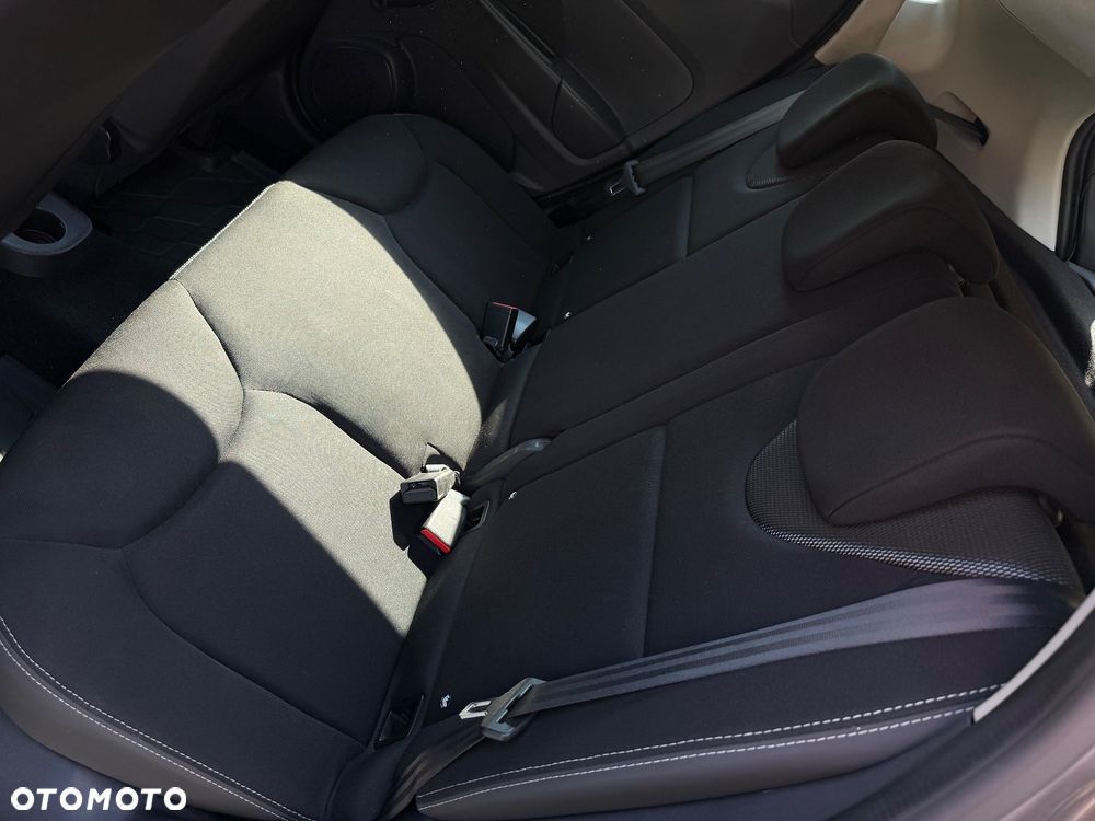 Renault Clio 1.2 16V Alize - 10