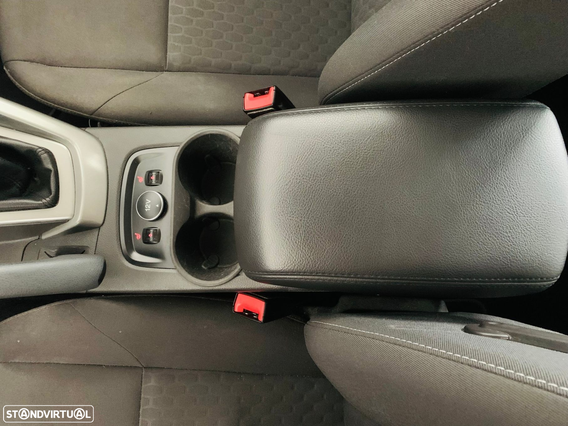 Ford Focus 1.0 EcoBoost S&S TITANIUM - 20