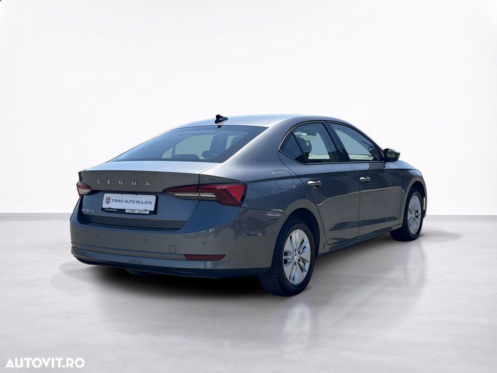 Skoda Octavia 2.0 TDI DSG Ambition - 6
