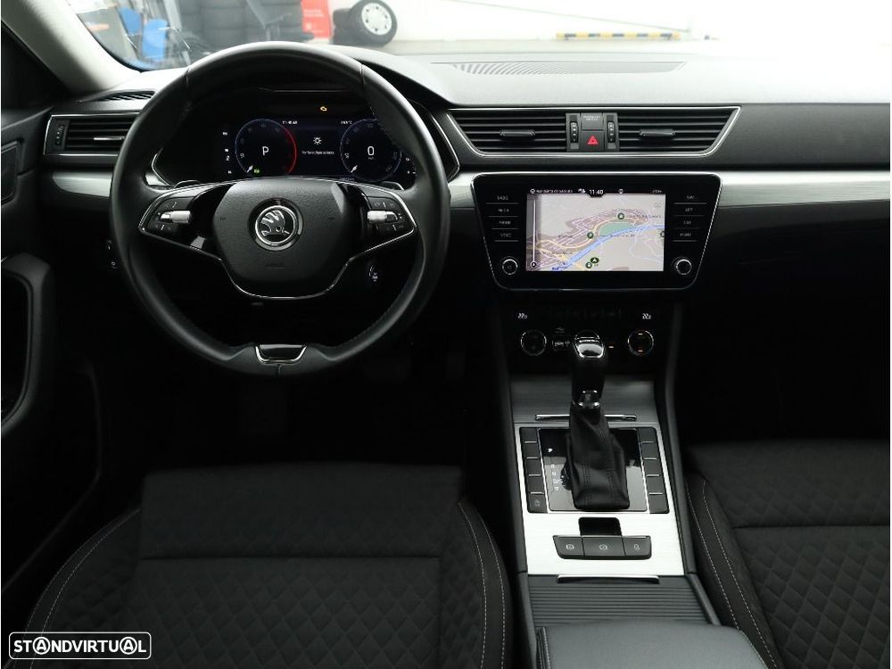 Skoda Superb Break 2.0 TDI DSG - 18