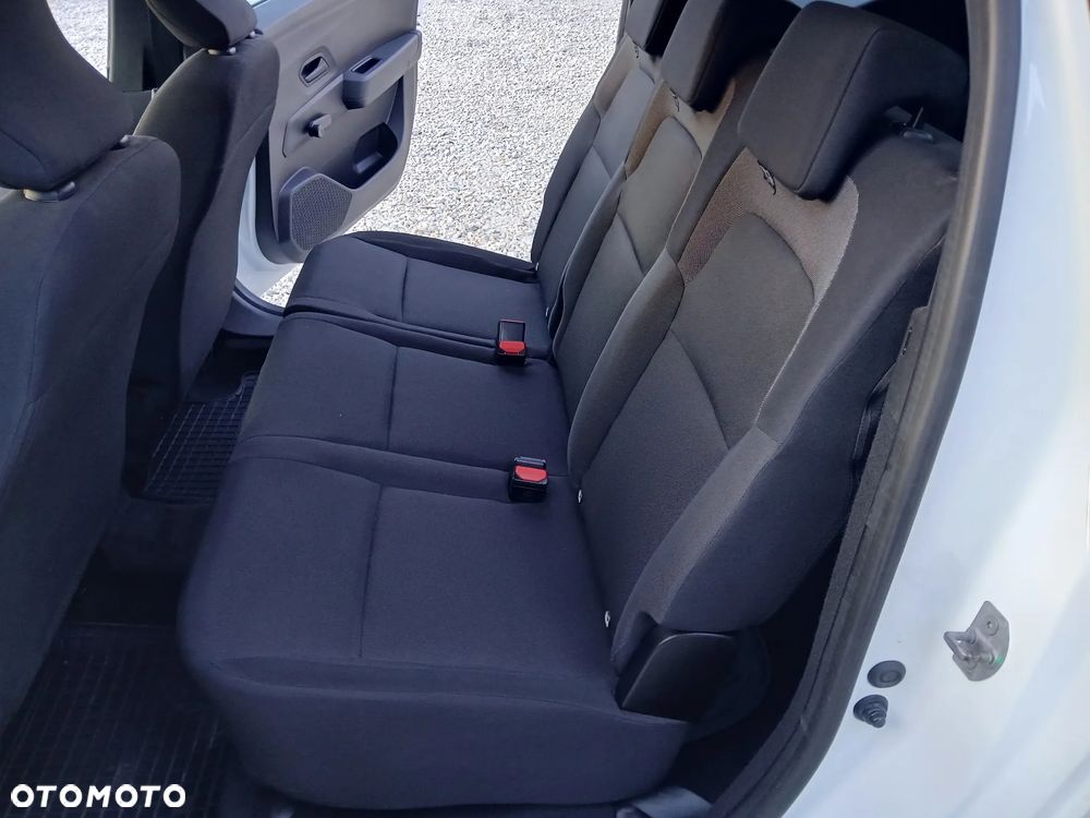 Dacia Jogger 1.0 TCe Essential 7os - 18