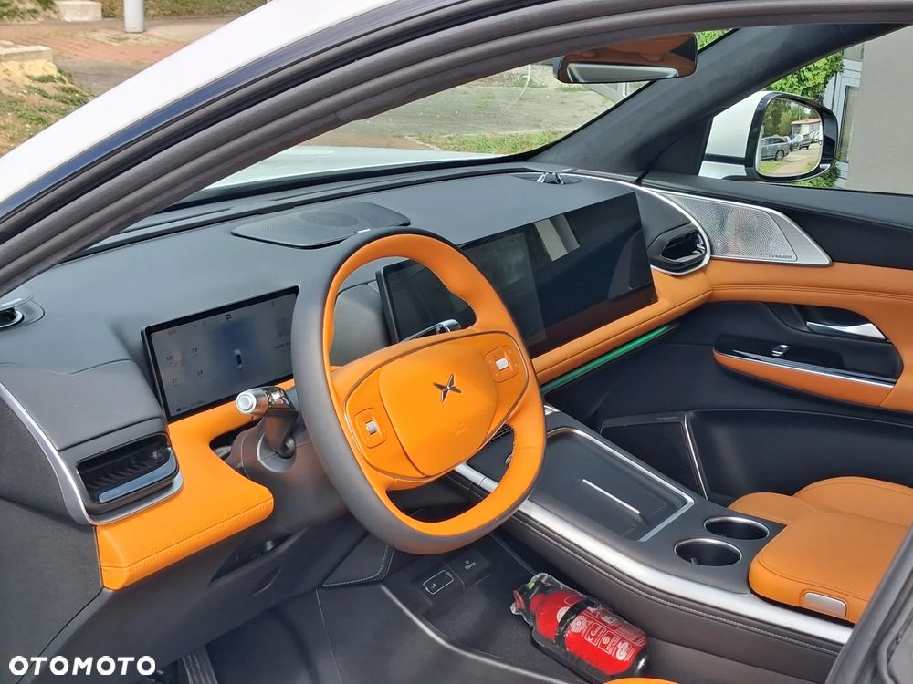 XPeng G9 94.6 kWh AWD Performance - 11