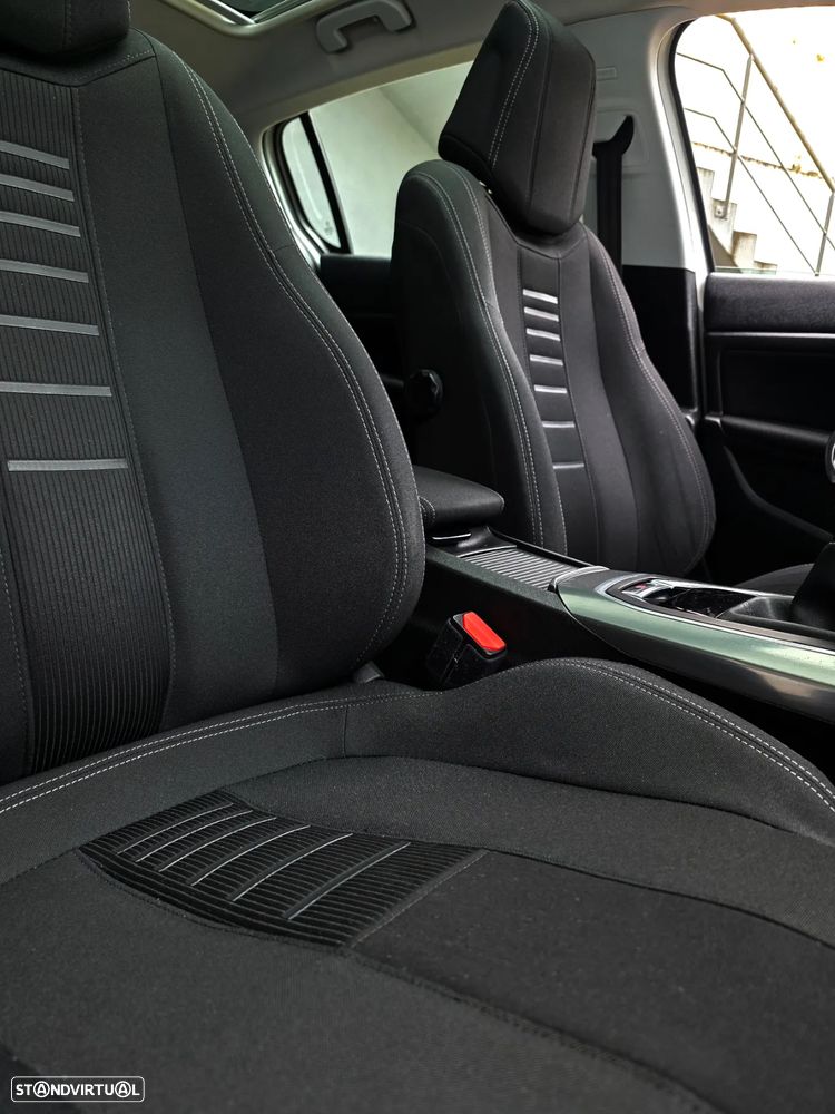 Peugeot 308 1.6 BlueHDi Allure J17 - 51