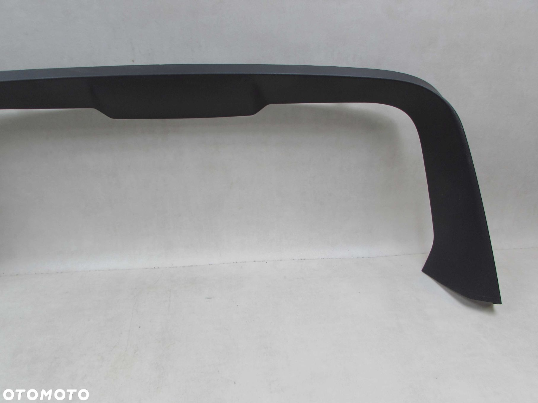VOLVO  V70 III XC70 06-16 LISTWA OSLONA KLAPY BAGAZNIKA TYL TAPICERKA - 3