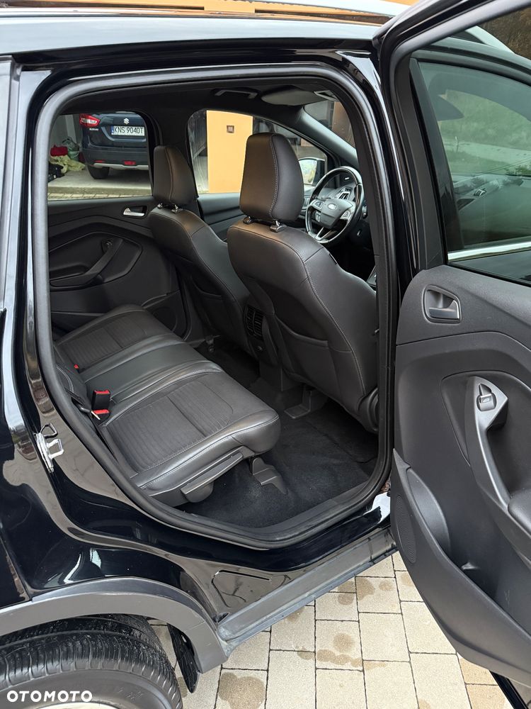 Ford Kuga 2.0 TDCi 4WD Titanium Plus - 29