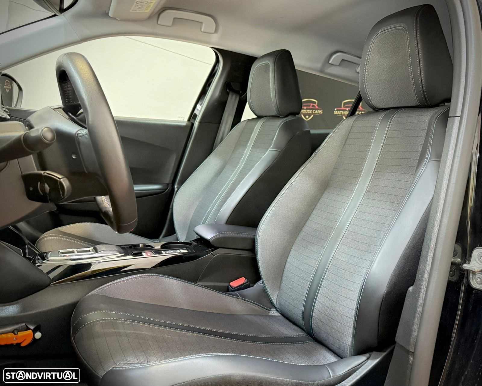 Peugeot e-2008 50 kWh Allure - 8